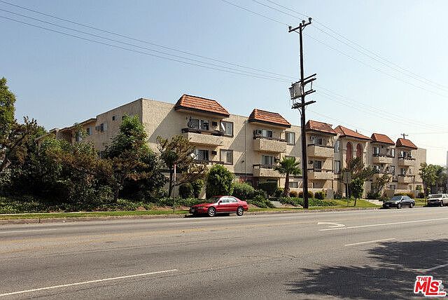 1st image of 18101 Roscoe Blvd #207