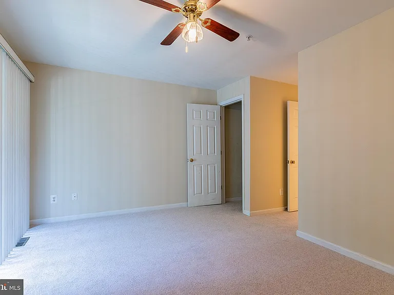 21773 Baldwin Sq — Photo 26