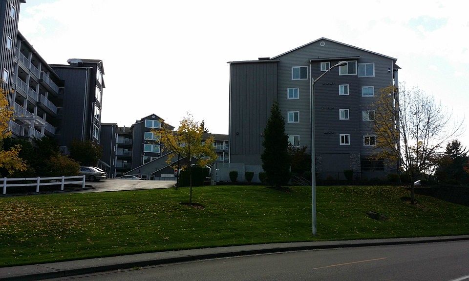 1st image of 1318 37th St Unit 2426