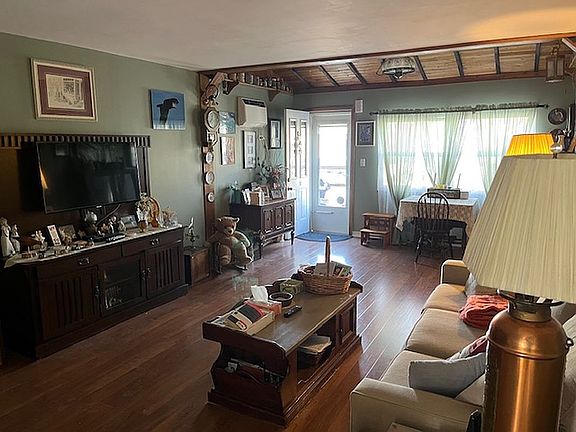 2nd image of 1940 E 37th St #1