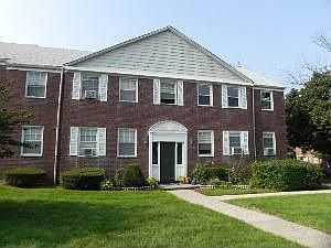 1st image of 353 Bloomfield Ave APT 156