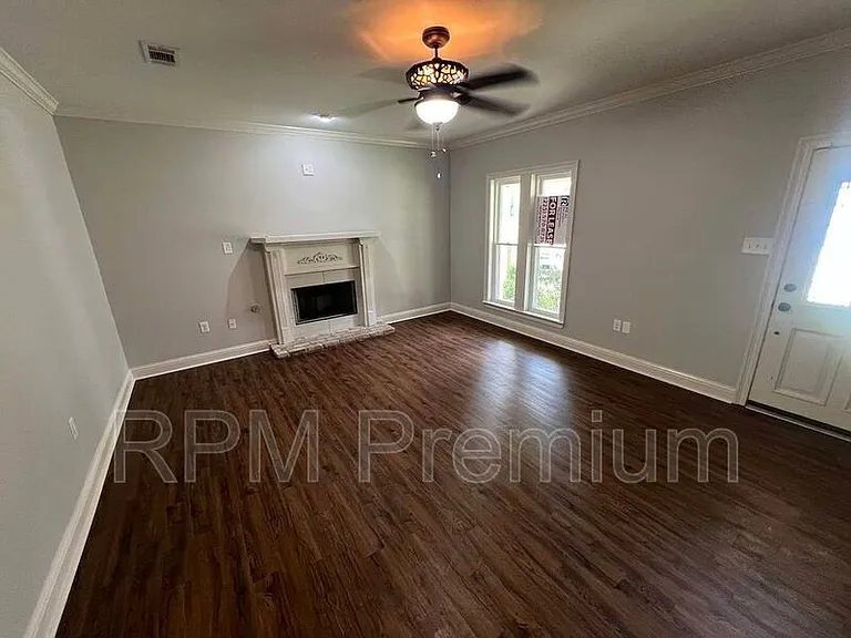 13235 Country Park Ave — Photo 8