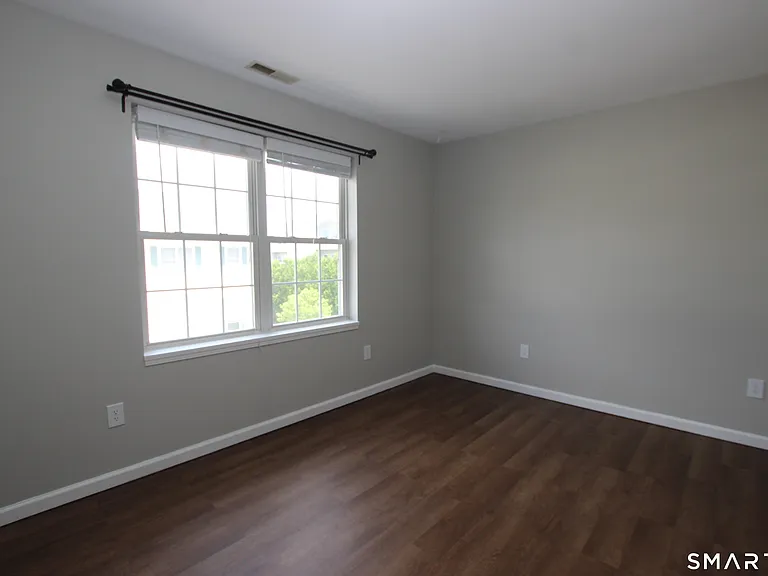 22 Main St #5-32 — Photo 9