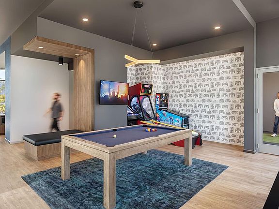 5th image of 2024 S Wabash Ave #901