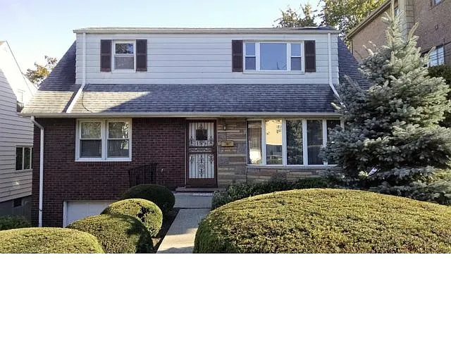1176 14th St photo 1
