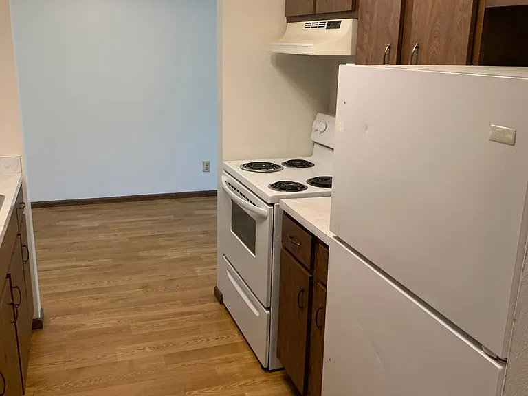 29 Alexander Ave — Photo 16