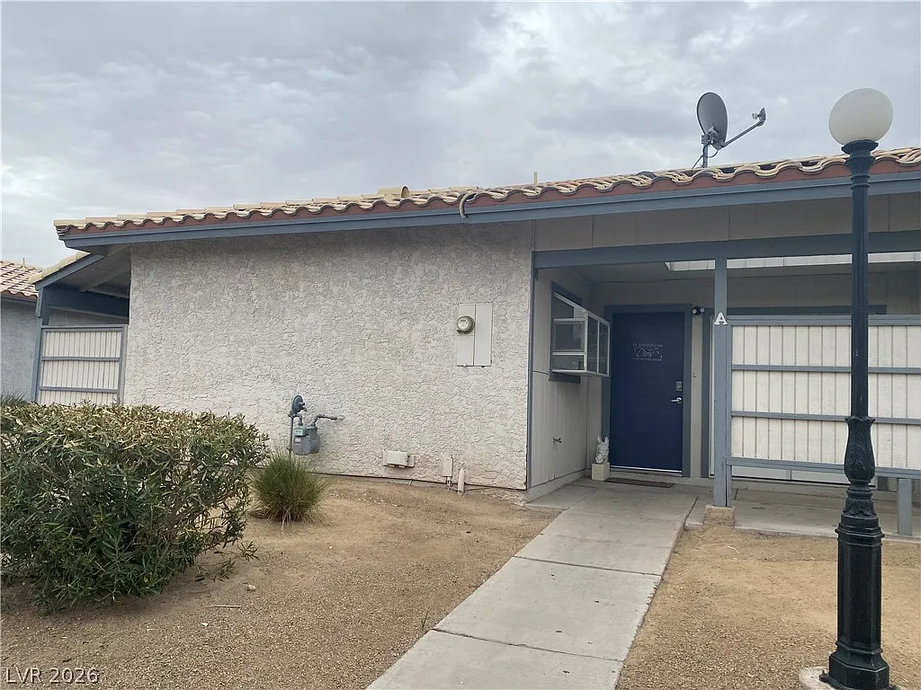 2 bed, 2.0 bath, 984 sqft, $1,195 — Photo 3