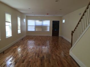 20519 116th Rd, Saint Albans, NY 11412