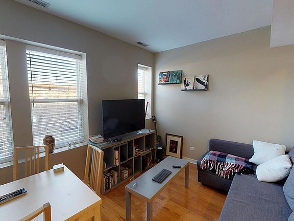 2nd image of 2649 N Kedzie Ave APT 3B