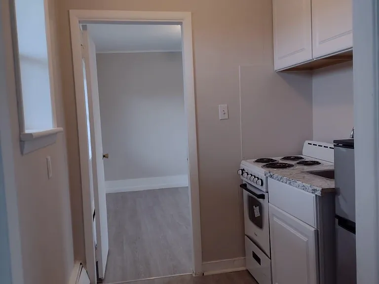115 Trenton Rd — Photo 2