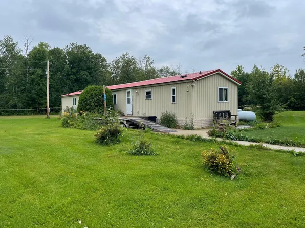 57259 406th St, Warroad, MN 56763
