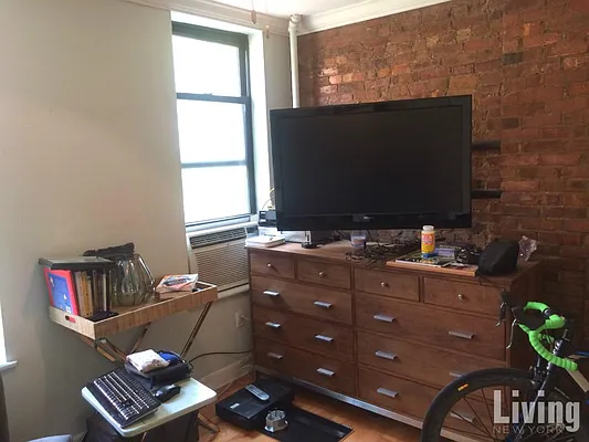 Rented by Living New York | media 22