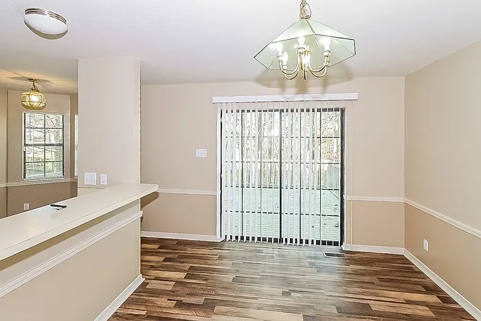 300 Shadow Ridge Dr — Photo 6