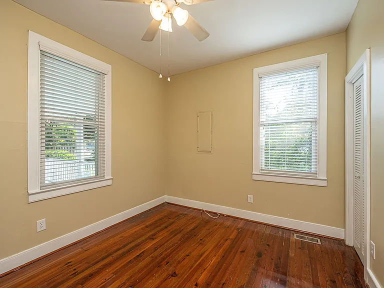 685 Folly Rd — Photo 24