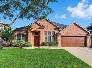 1304 Maple Terrace Dr, Mansfield, TX 76063