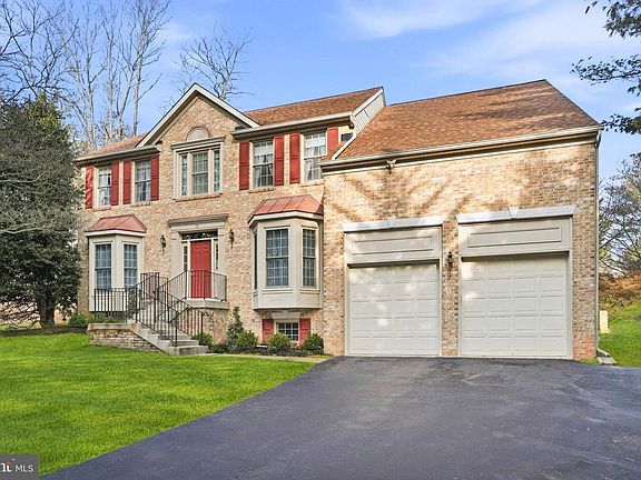 2nd image of 12 Jaystone Ct