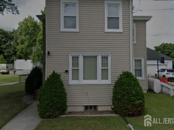 2529 Market St, Port Norris, NJ 08349