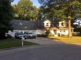 16337 Highland Dr, Spring Lake, MI 49456