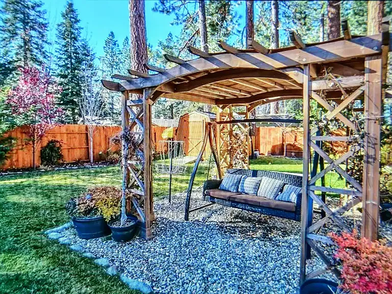 1062 Myron Dr — Photo 28