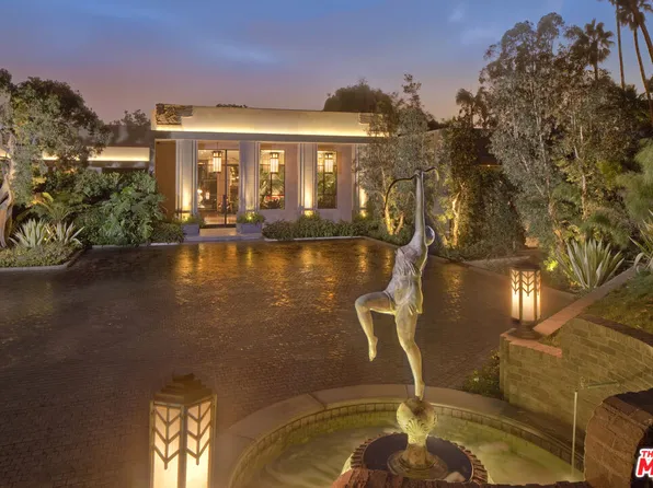 107 Delfern Dr, Los Angeles, CA 90077