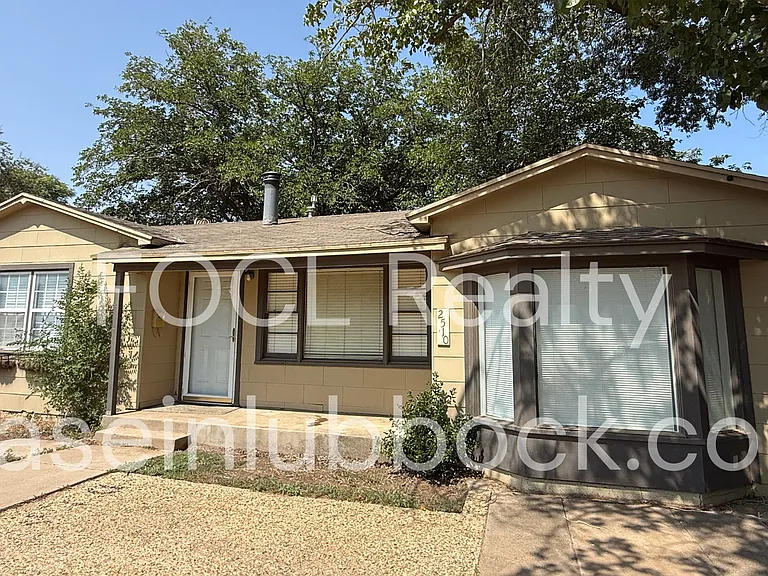 2510 Kenosha Ave — Photo 1