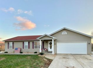 939 Turkey Creek Rd, Hawk Point, MO 63349
