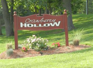 7 Cranberry Holw, Enfield, CT 06082