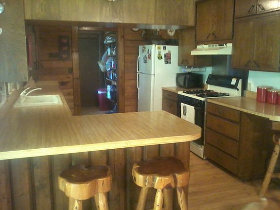 5th image of 9942 E Willow St