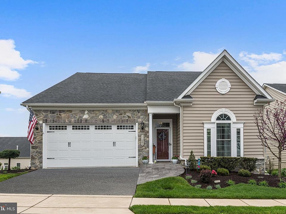 1st image of 11284 Barnsley Way