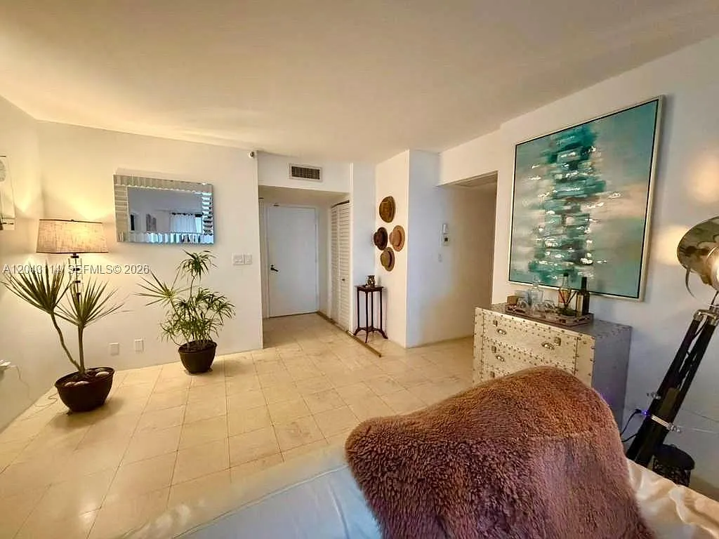 Turnberry Isle South Cond — Photo 2