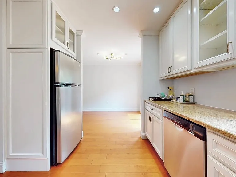 85 Salem Walk — Photo 3