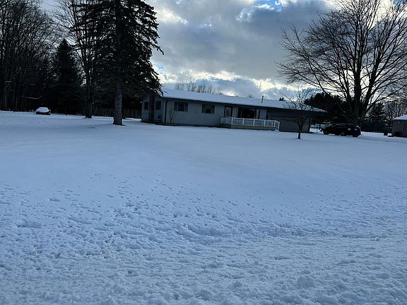 4th image of 8596 E Colby Rd