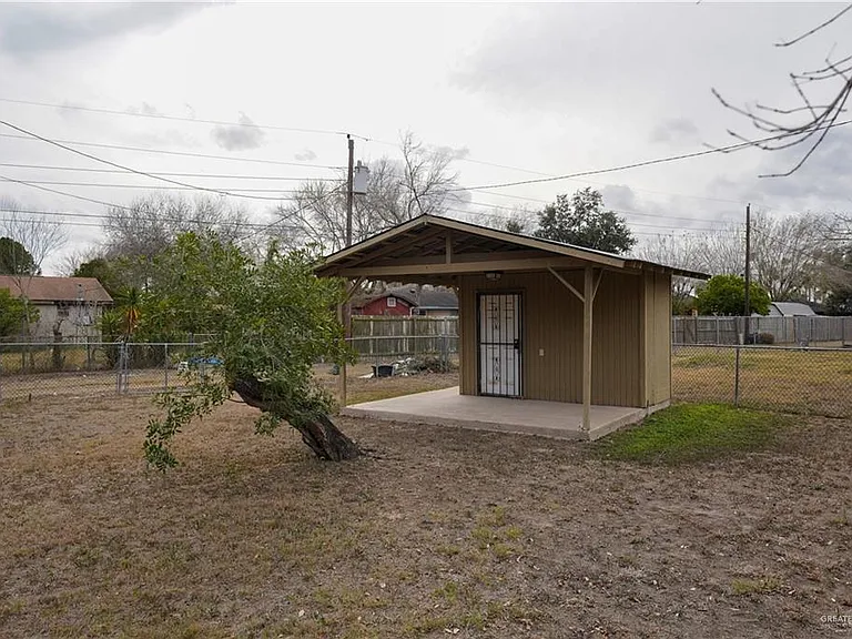 204 E Gomez Dr — Photo 24