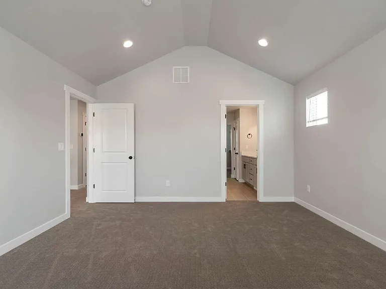 2316 N Sunmore Way — Photo 20
