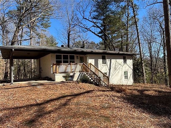 4th image of 1209 Pebblebrook Rd SE