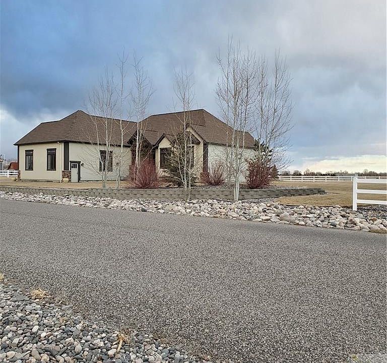 1st image of 2505 C H Wagner Dr