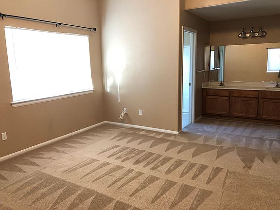 4th image of 17573 Caprice Way
