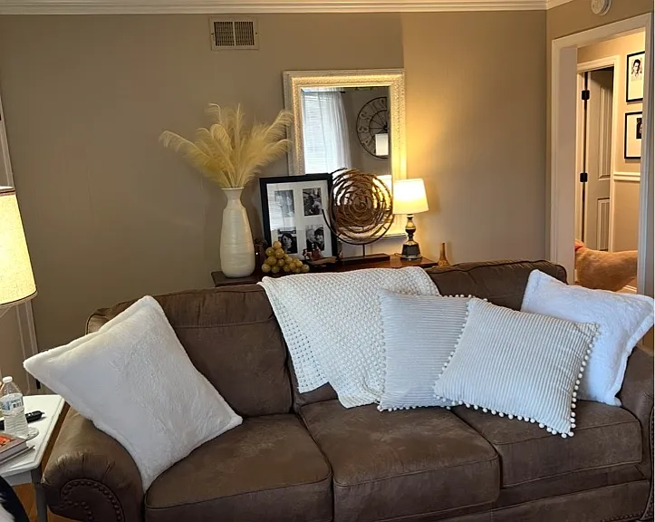 105 Davis Ave — Photo 3