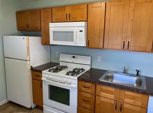 18 Wagon Ln, Centereach, NY 11720