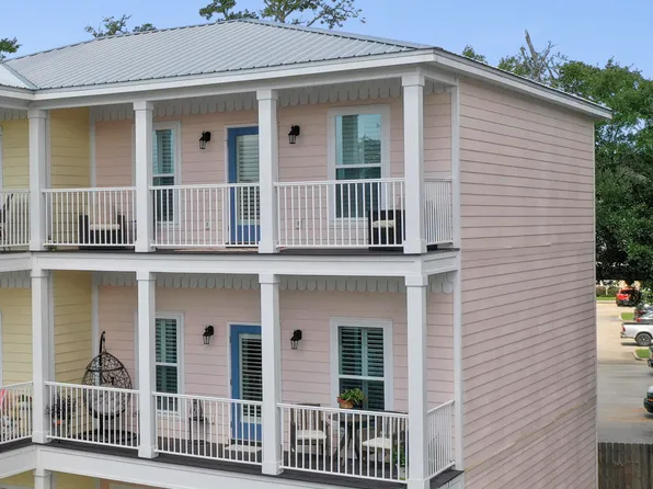 37 Oak Alley Ln, Long Beach, MS 39560