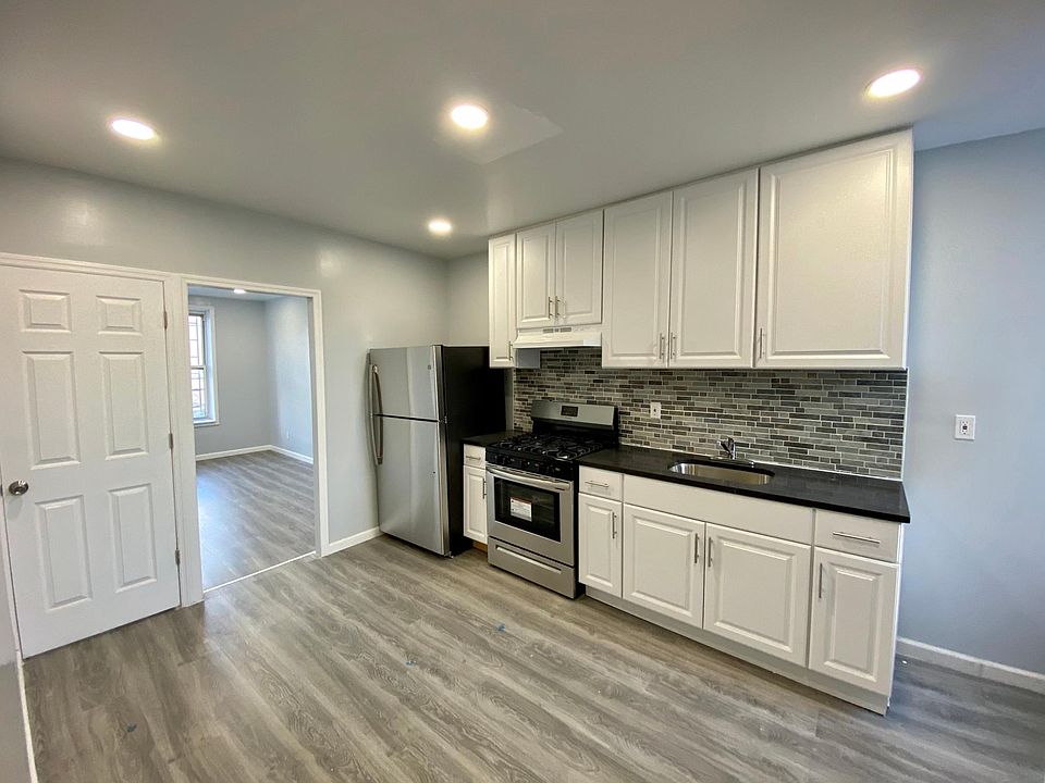 1st image of 1370 E 66th St #3F