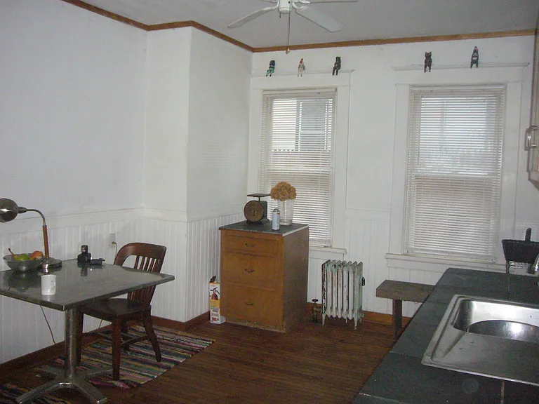 Hall Pl — Photo 8