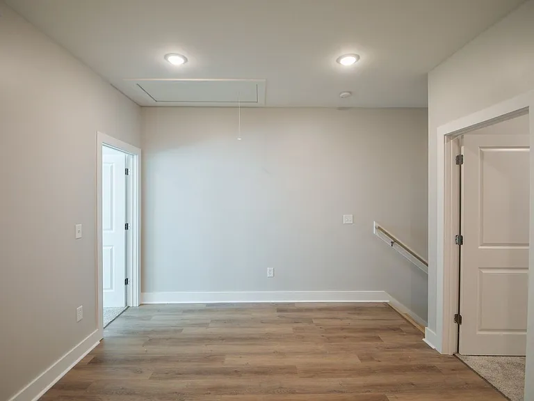 30 Lynn Ln #1002 — Photo 8
