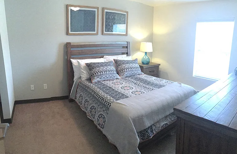 802 E Colfax Ave — Photo 3
