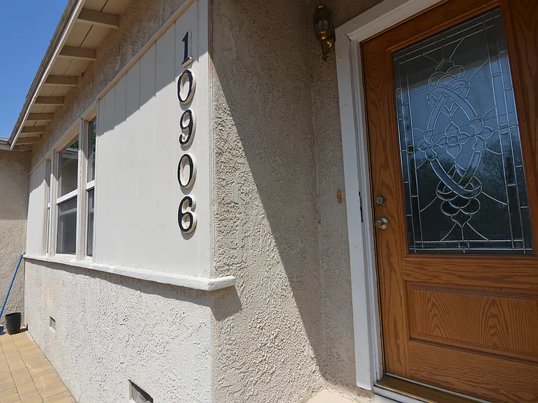 10906 Columbus Ave #1 — Photo 15