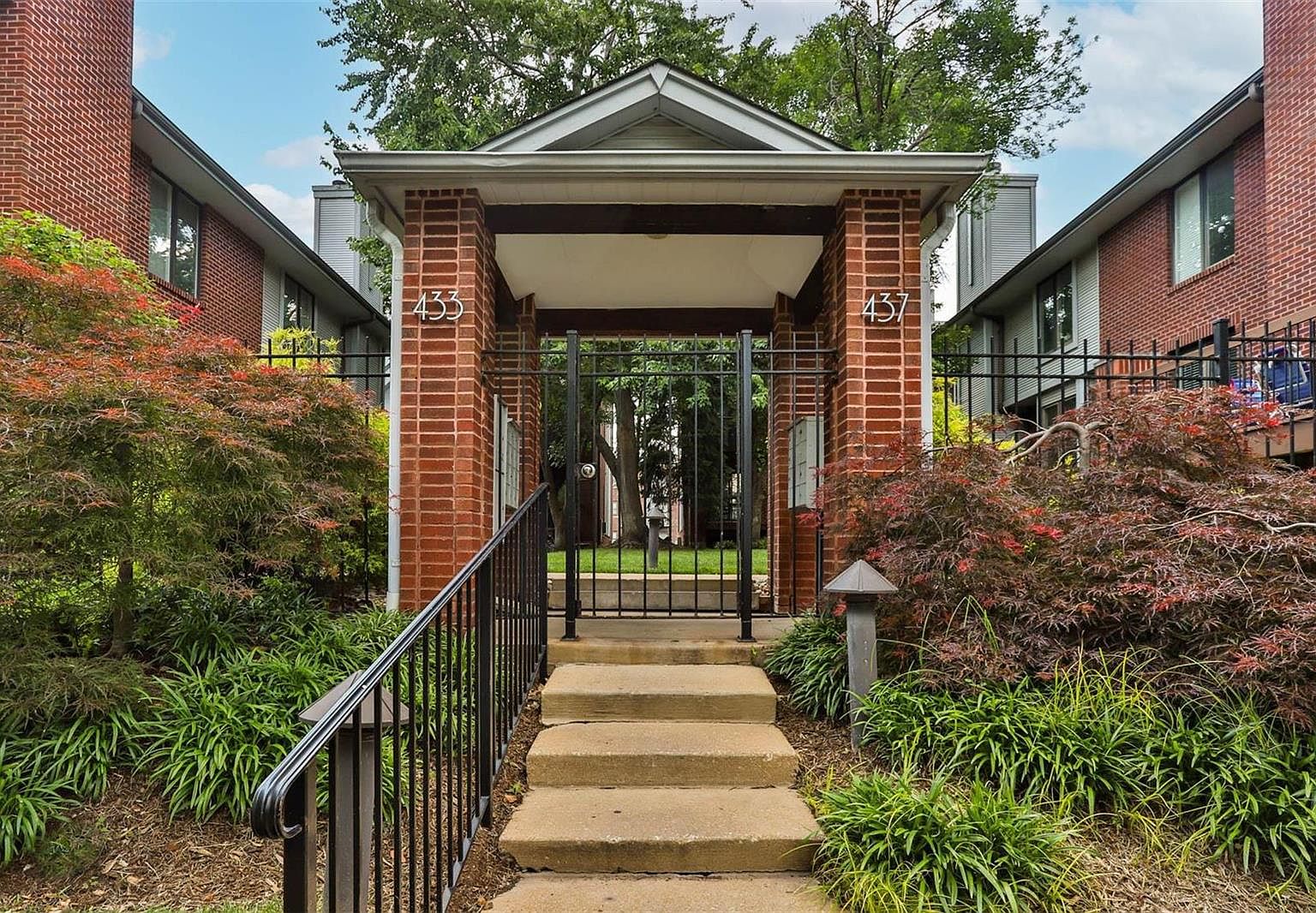 425 Clara Ave APT 1, Saint Louis, MO 63112 Zillow