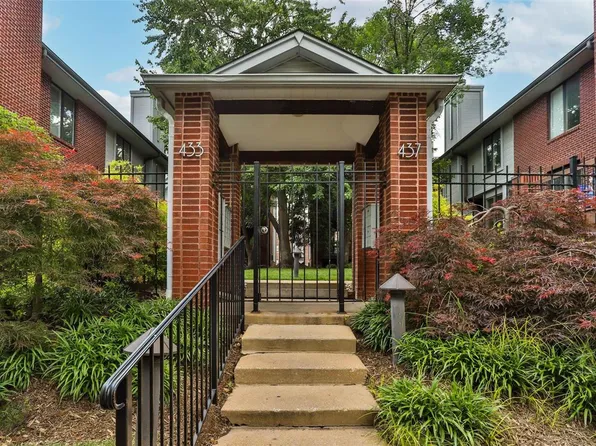 425 Clara Ave APT 1, Saint Louis, MO 63112