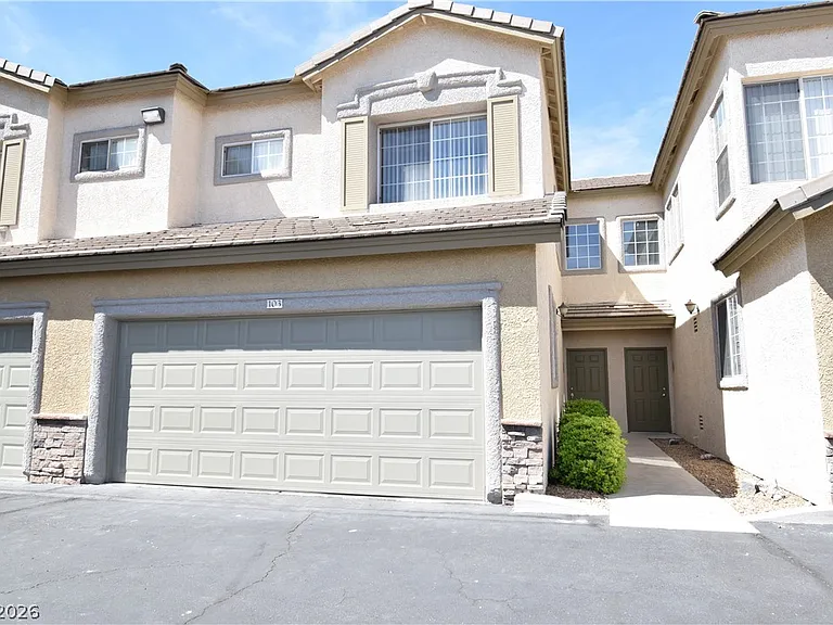 1613 Queen Victoria St #103 — Photo 1