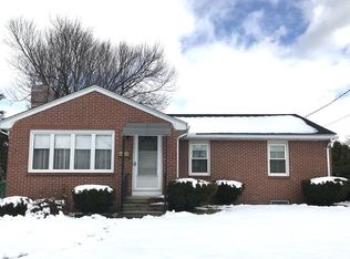 77 Moore St, Chicopee, MA 01013