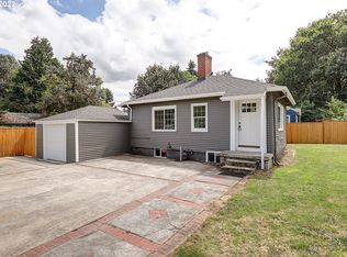 6004 NE Simpson St, Portland, OR 97218